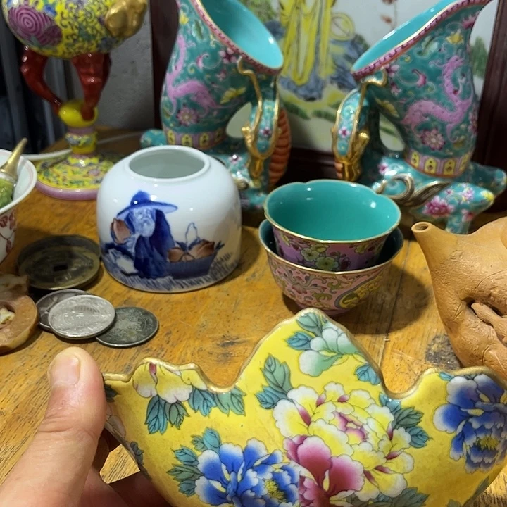 摆件万花不落地笔洗