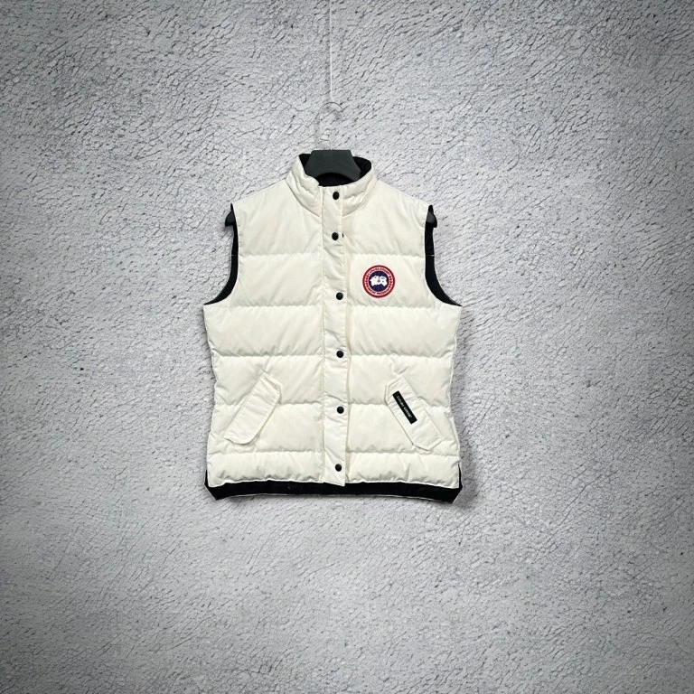 99新 CANADA GOOSE 北极白色Logo刺绣羽绒马甲/L