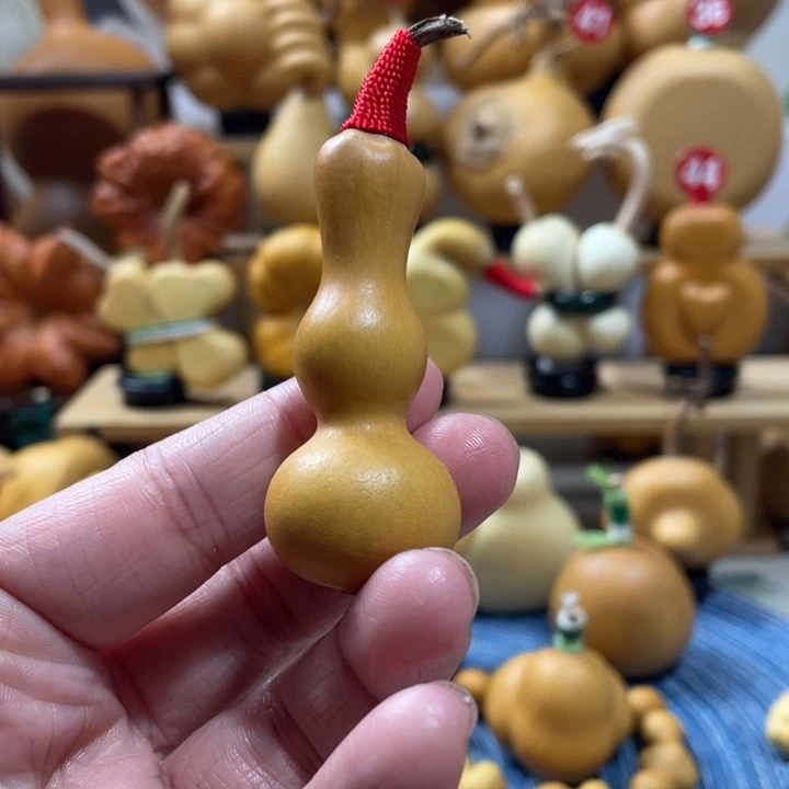 福***哥60美好的一天从吃瓜开始啦