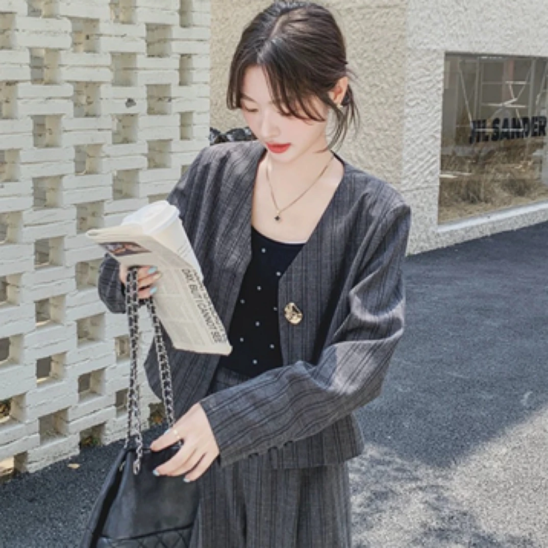复古灰色长袖条纹夏季西装套装女气质休闲西服阔腿裤春季新款