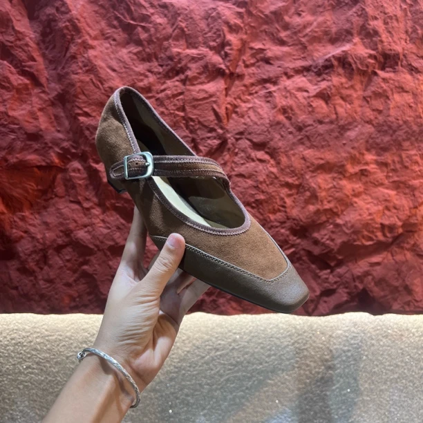 31022粗跟方头浅口欧若动感风玛丽珍鞋单鞋圆头一字扣