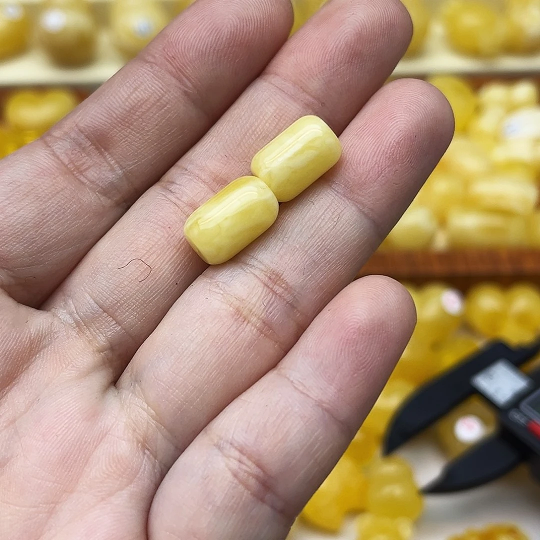 蜜蜡未镶嵌裸石天然