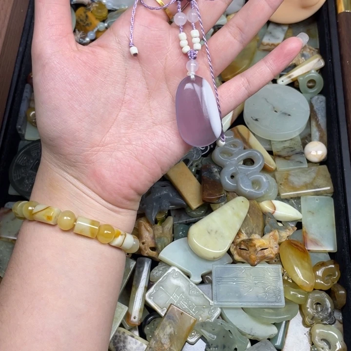 蛇纹石玉未镶嵌颈饰福利