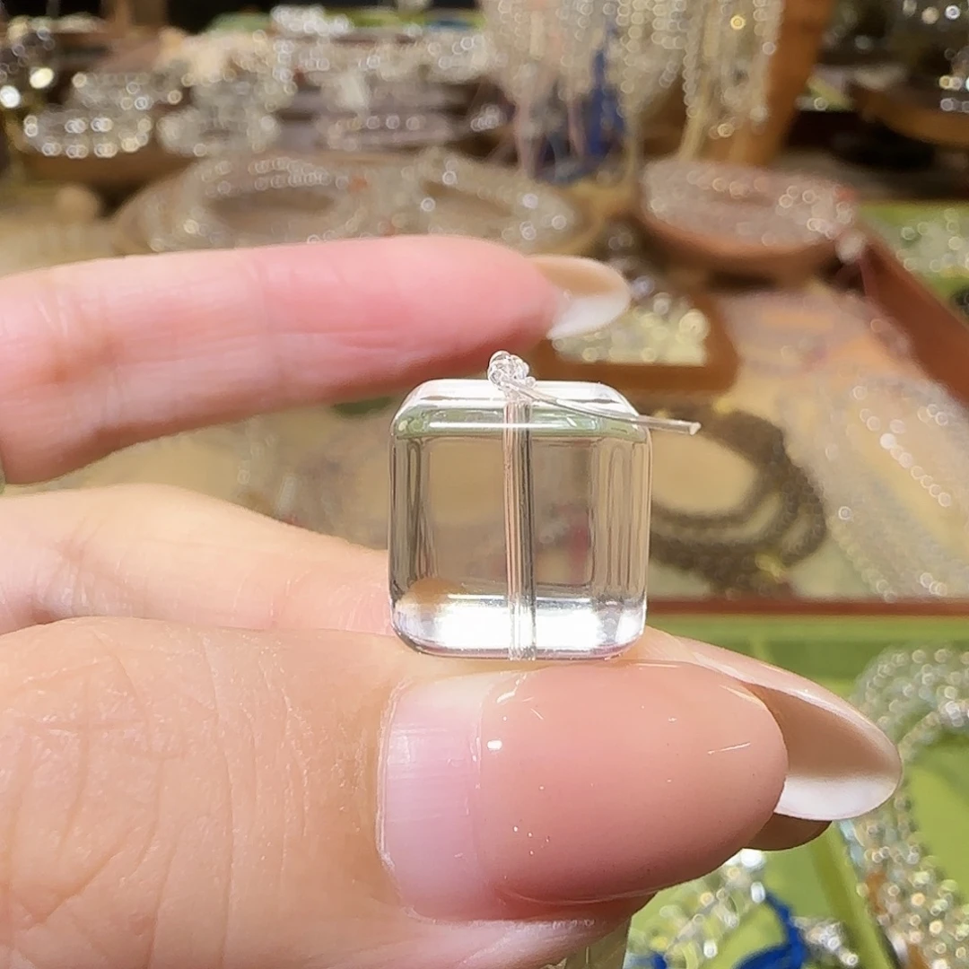 兔***米未镶嵌手串水晶天然白水晶全净体方糖一个