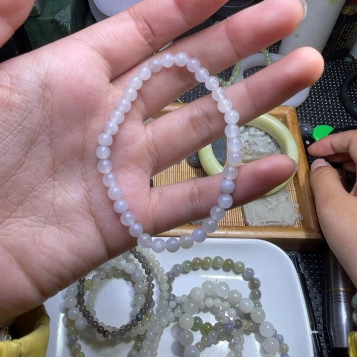 未镶嵌和田玉珠宝半成品微瑕