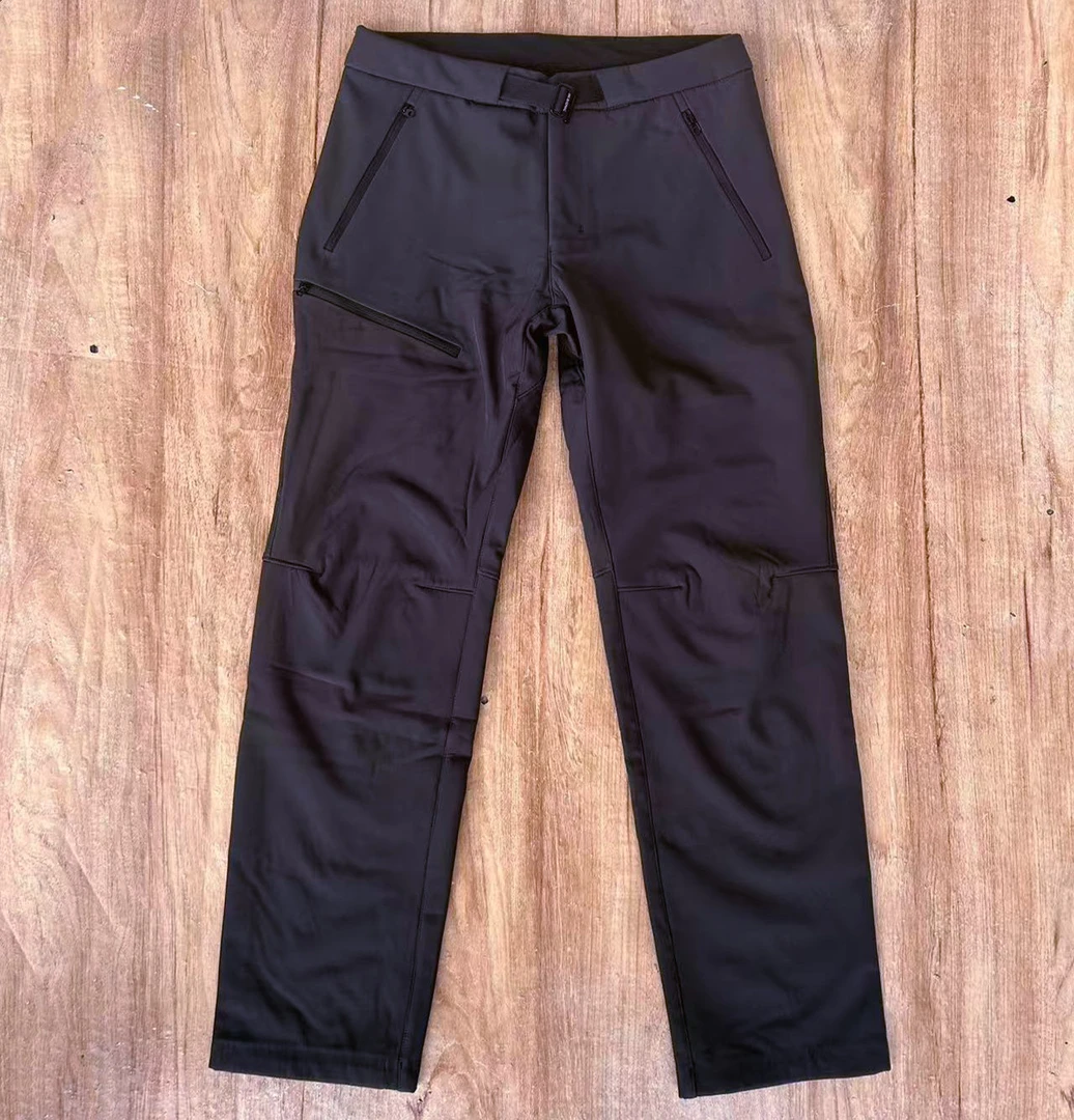 565-25新款X冬季加绒腰扣休闲裤，刺绣弹力平口，防风保暖户外越野