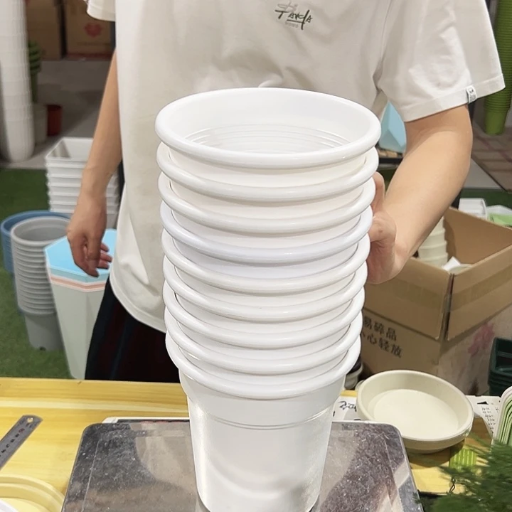 特价翻边桶口16.8高17白色9只无托