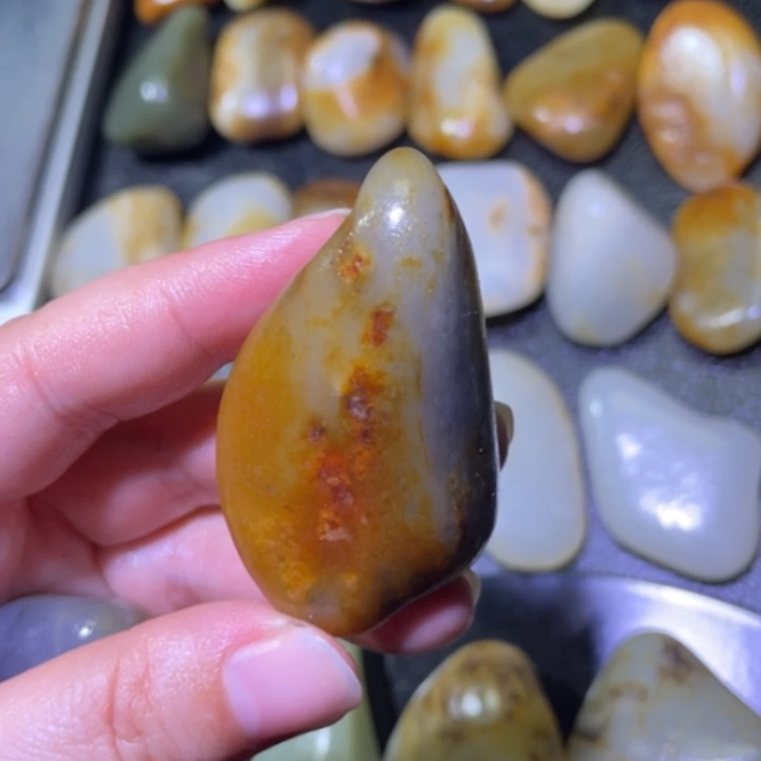【闪购商品】颈饰未镶嵌和田玉