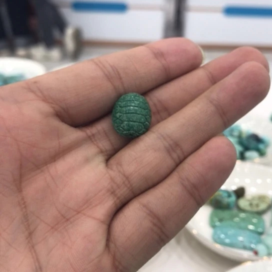 未镶嵌绿松石珠宝奇石