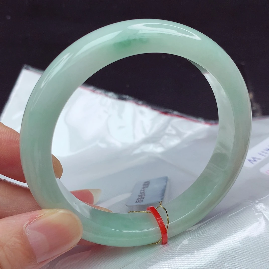 翡翠手镯未镶嵌L****?60圈606