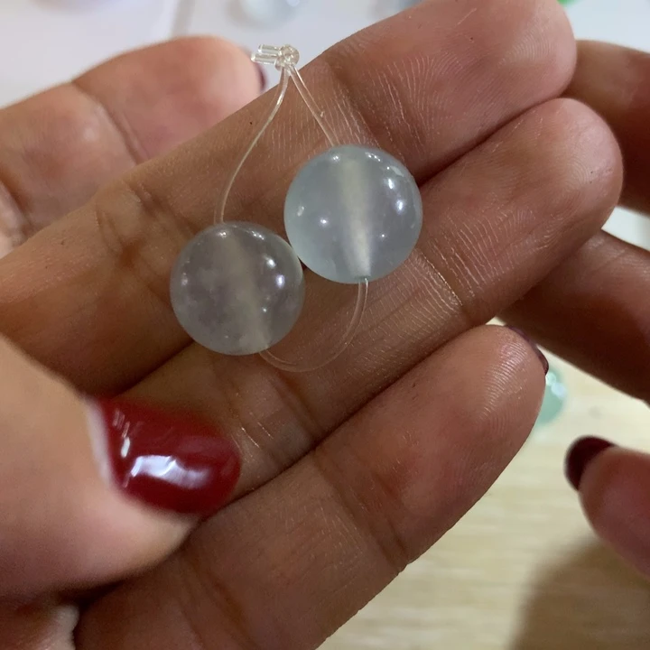 翡翠颈饰未镶嵌天然翡翠珠子