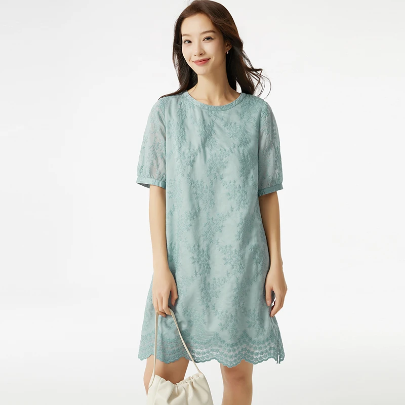 布景连衣裙女装夏季新品精美绣花度假连衣裙BW42LE0431