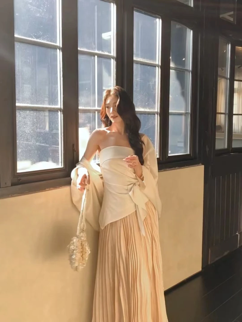 设计感辣妹气质宽松衬衫抹胸上衣女夏季新款显瘦半身裙