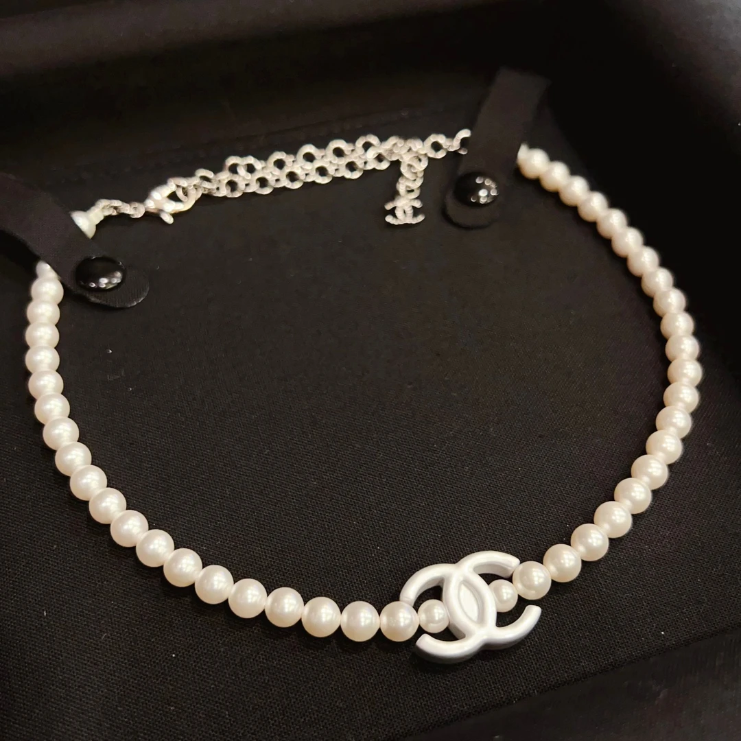 99新 Chanel/香奈儿 7姐专场/25C 珍珠银色双C choker 项链