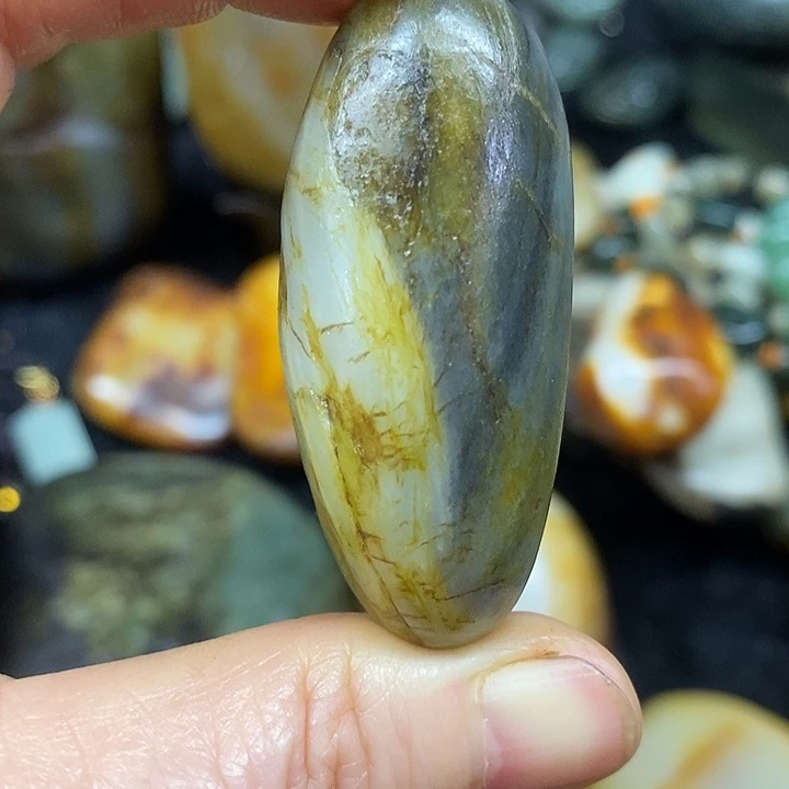 和田玉（糖玉）未镶嵌挂件