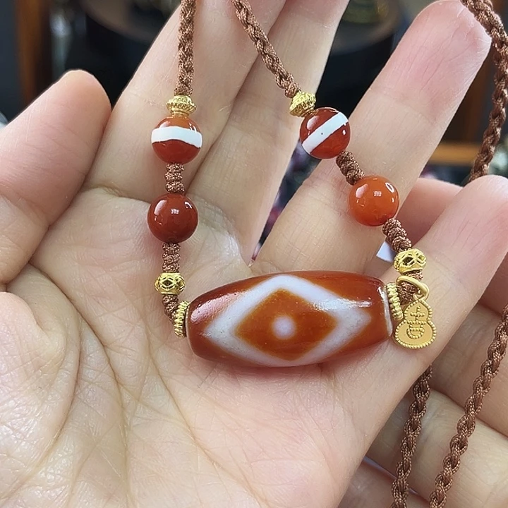 玛瑙/玉髓颈饰未镶嵌合金