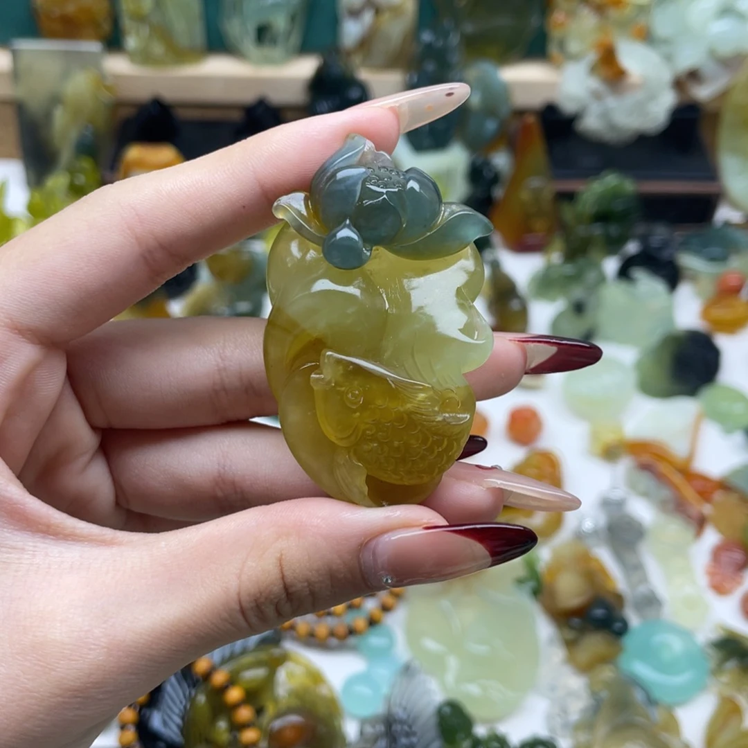 蛇纹石玉颈饰未镶嵌天****蓝