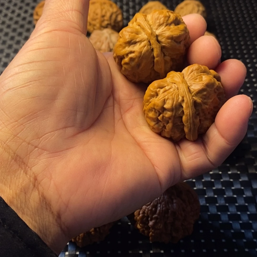 吊坠文玩核桃哈蟆头41微修打底