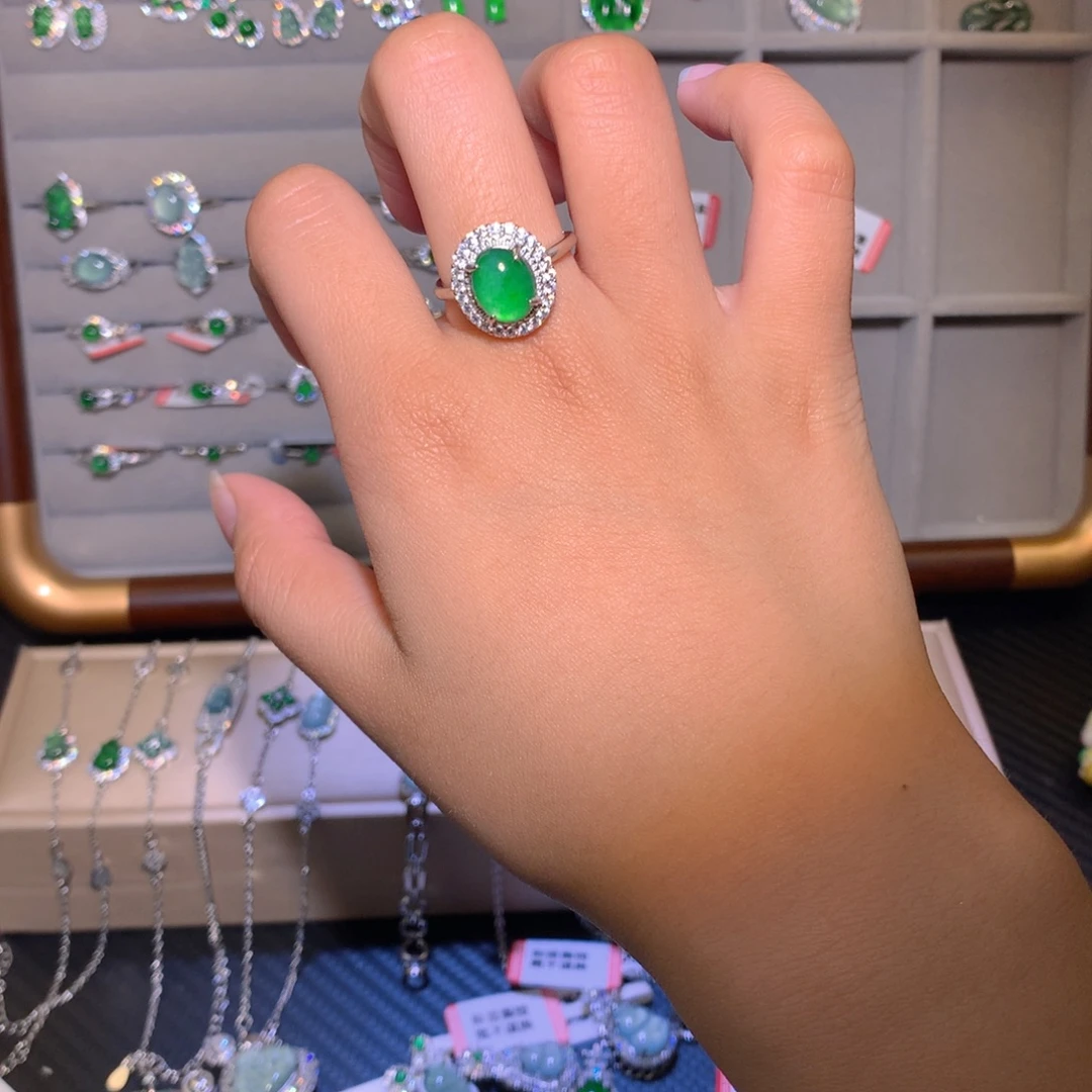 翡翠未镶嵌戒指戒指