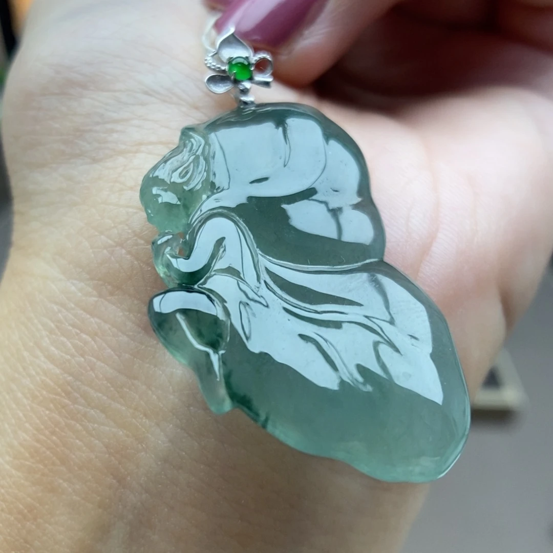 翡翠18K金镶嵌颈饰吊坠44