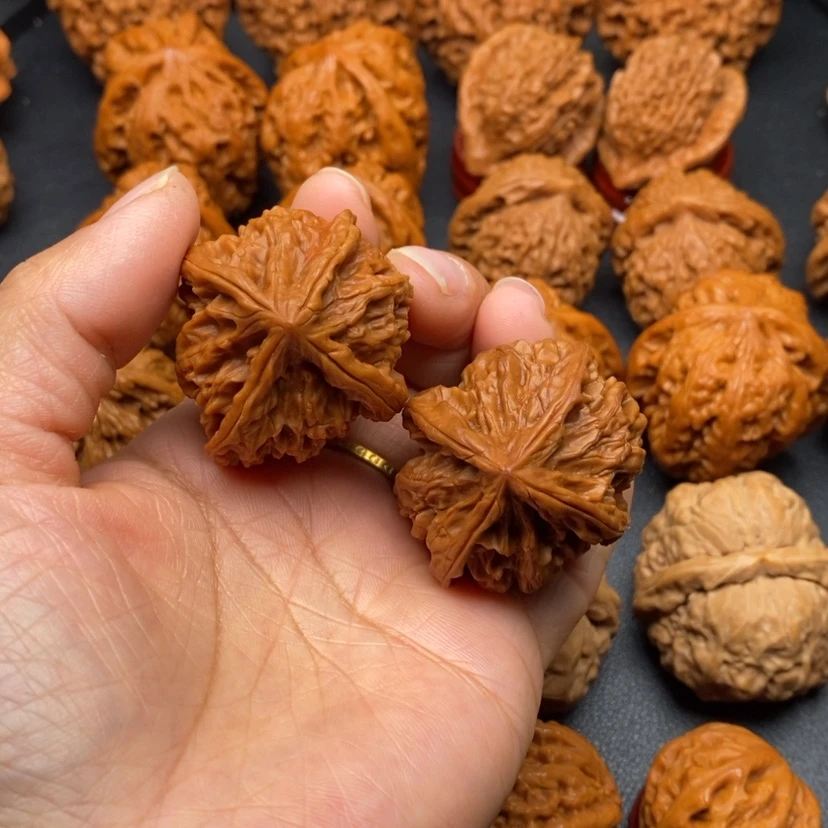 【闪购商品】文玩核桃把件四棱