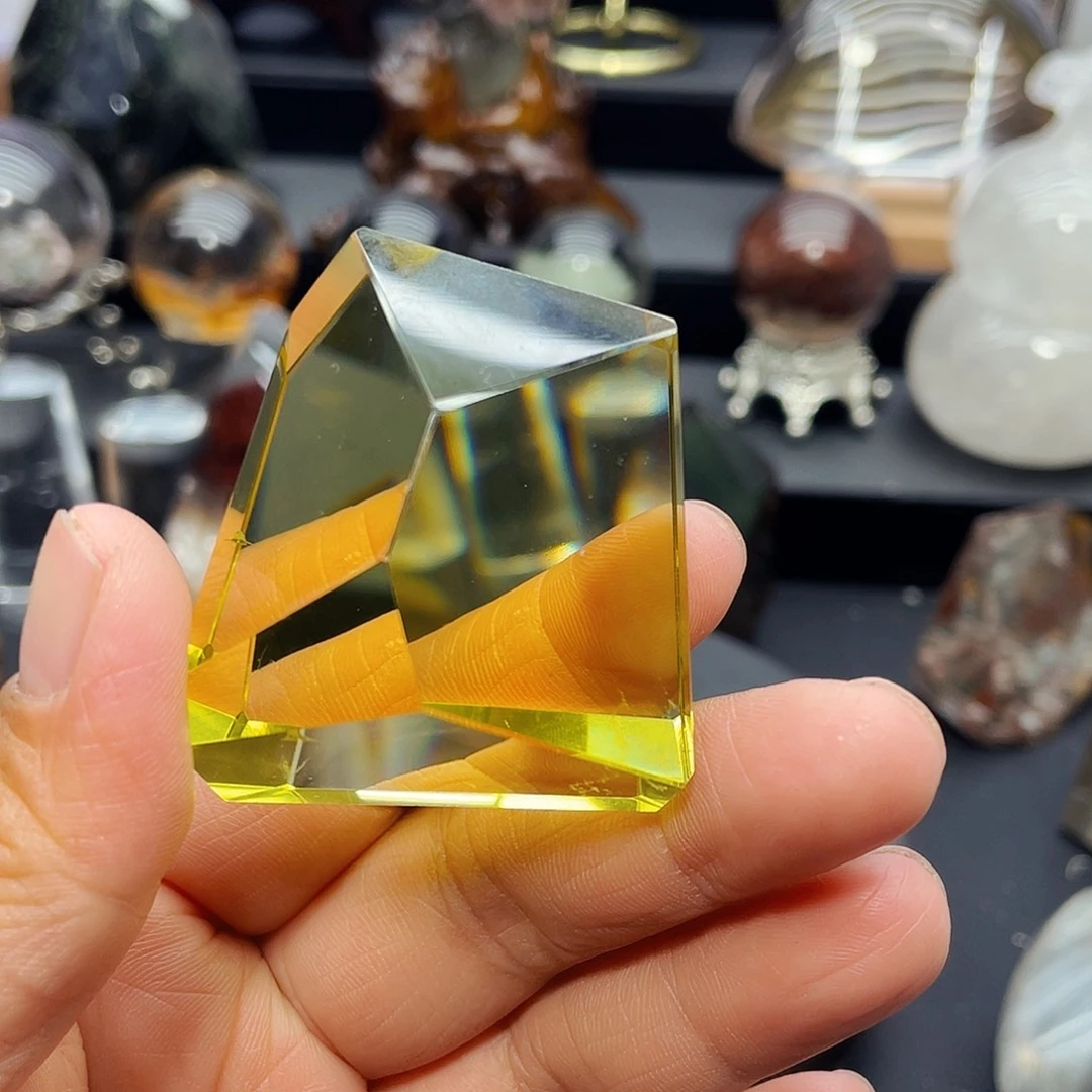 未镶嵌水晶大型摆件（非配饰）