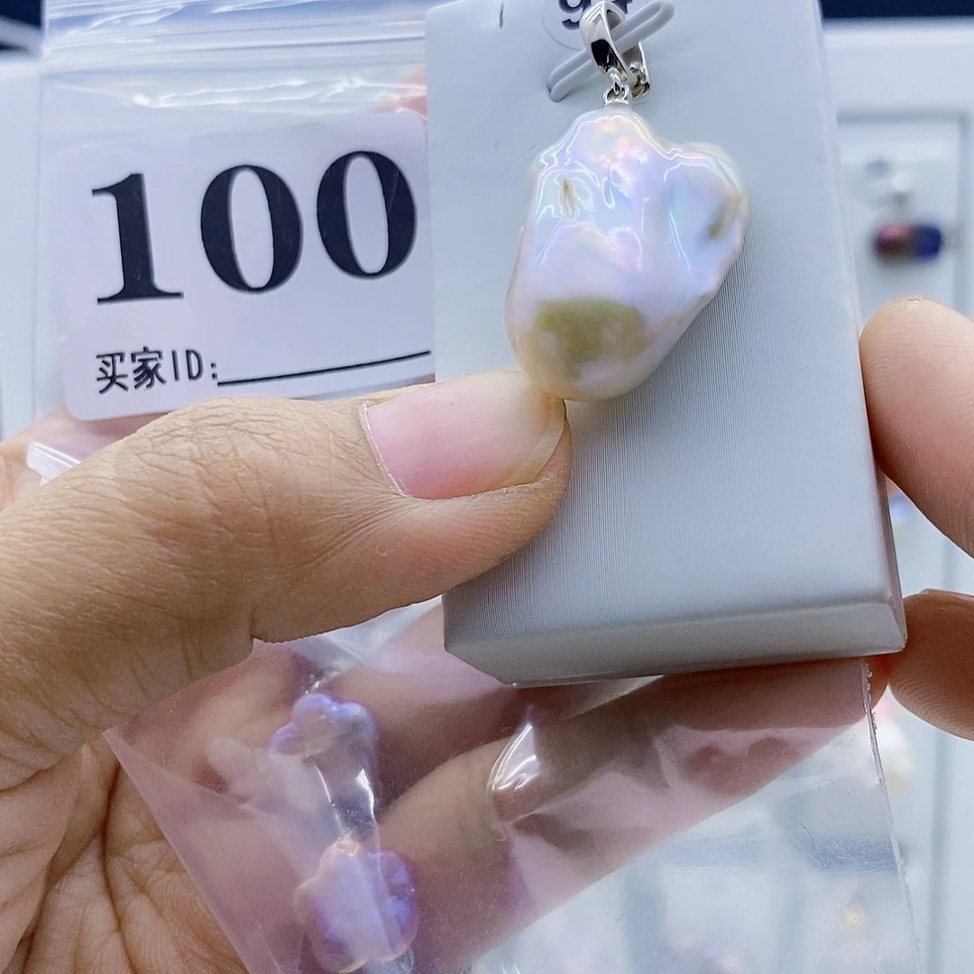 颈饰淡水珍珠钛钢