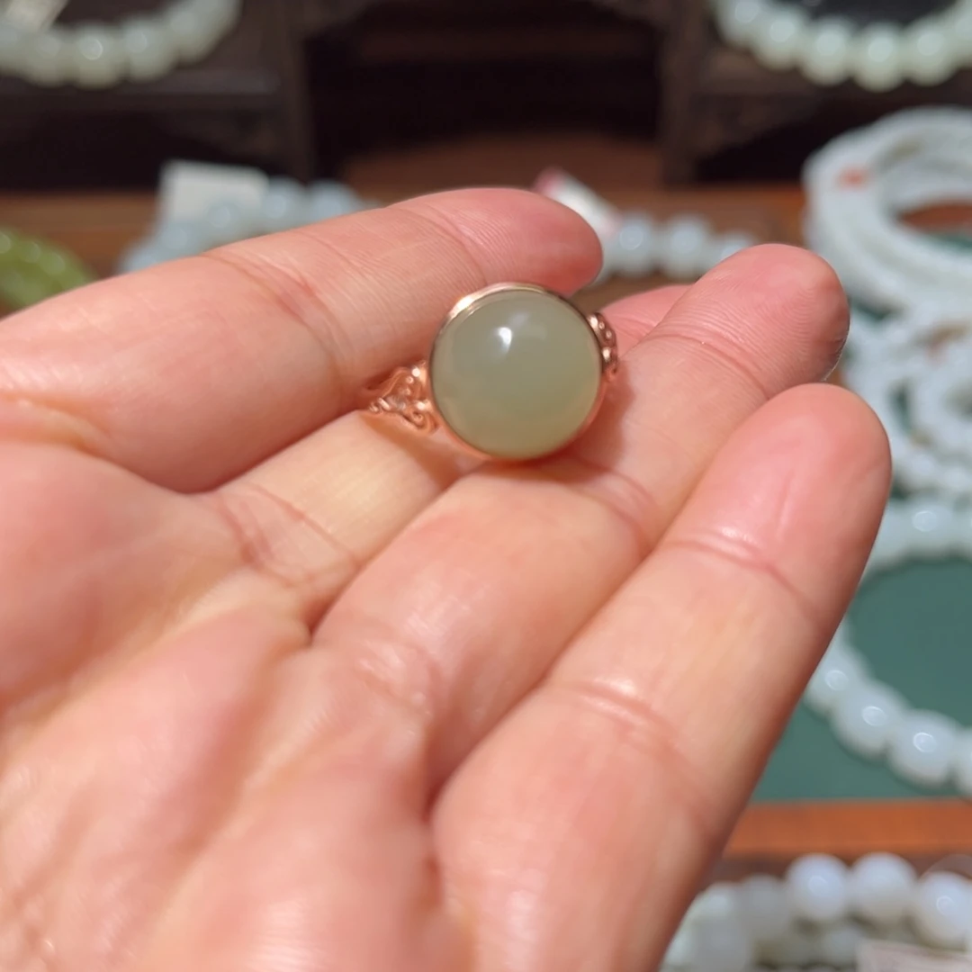 和田玉未镶嵌手链戒指