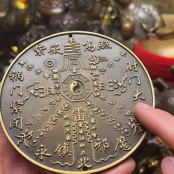 精美铜器批发档口