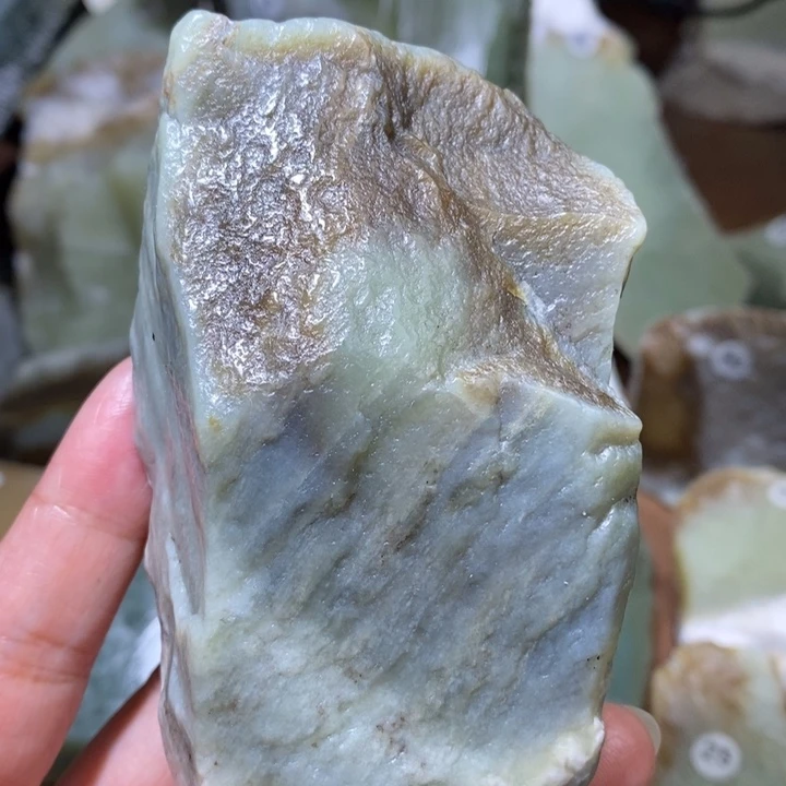 和田玉未镶嵌珠宝半成品