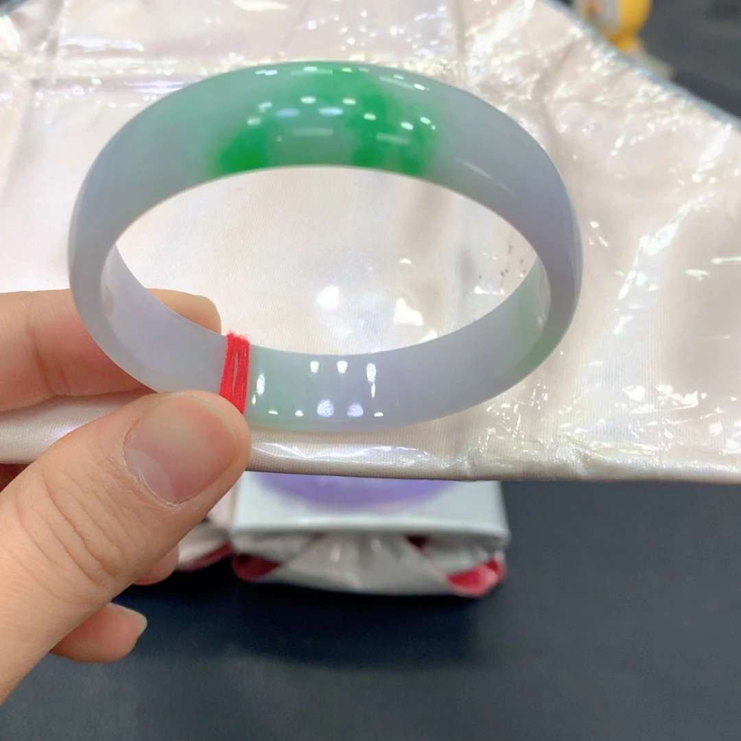 翡翠未镶嵌手镯翡翠手镯8