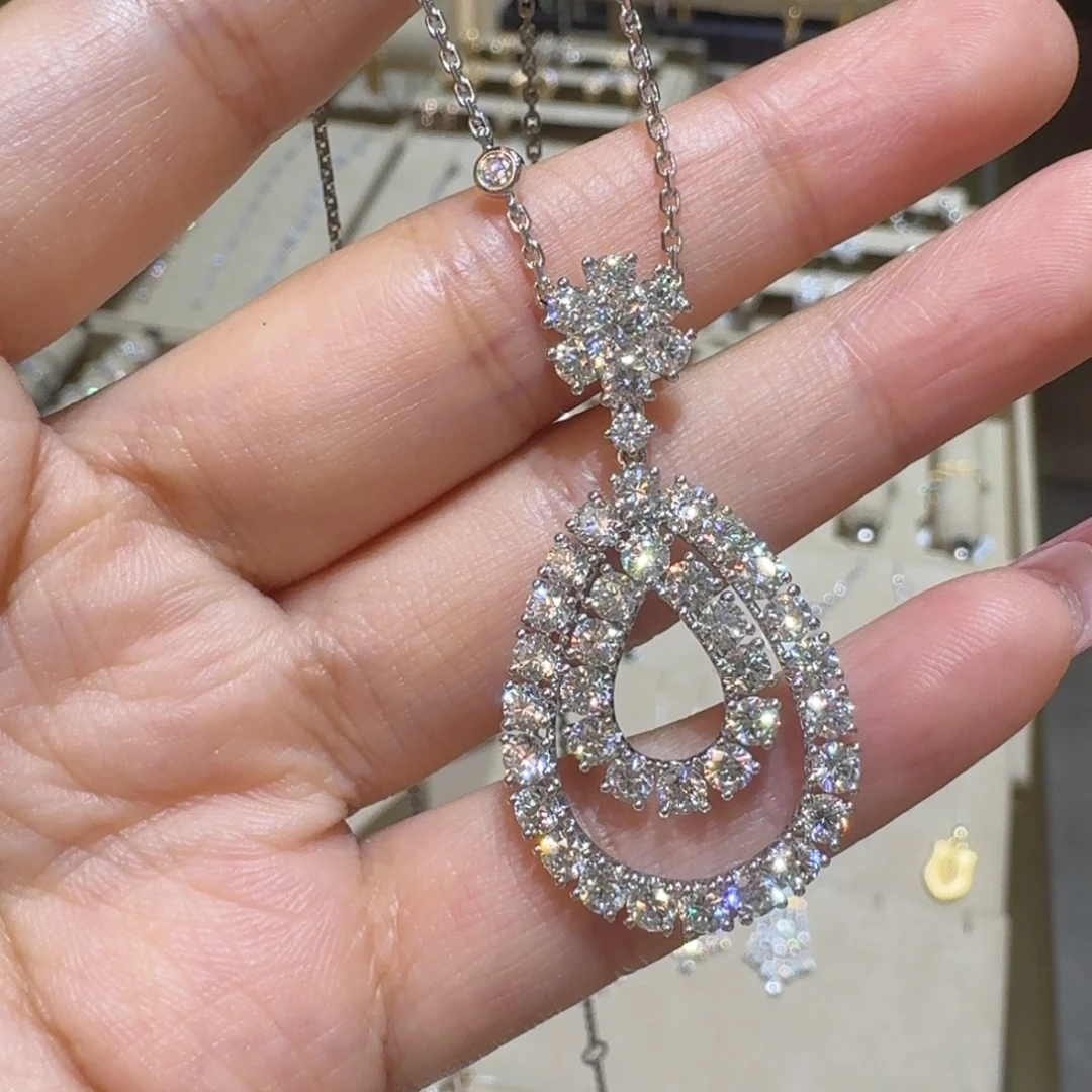 颈饰钻石18K金镶嵌