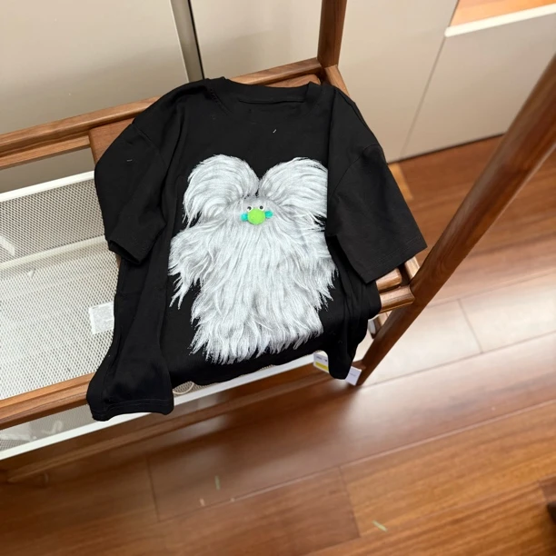 【编号S130】XT011-01-儿童长毛怪T恤黑色-AYQ