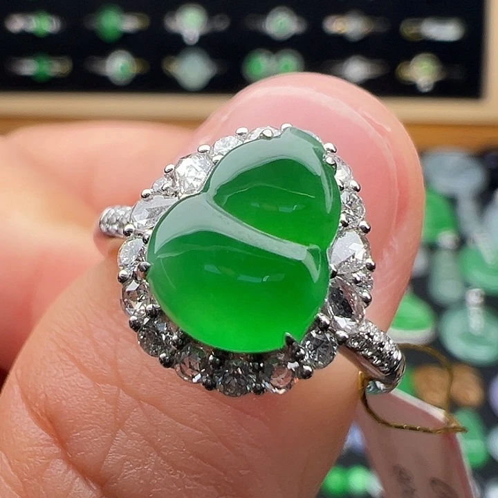 翡翠18K金镶嵌戒指葫芦9.5