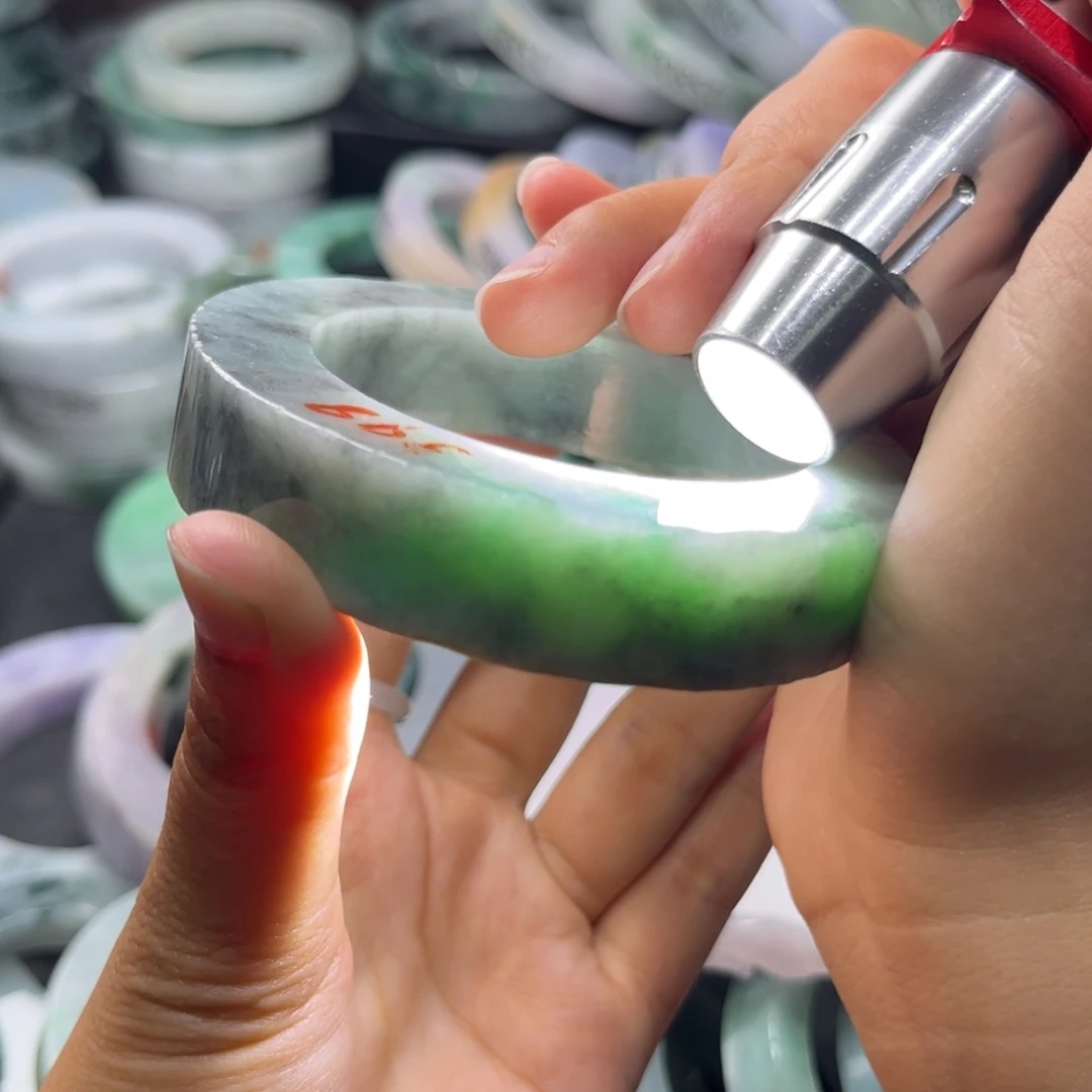 定制翡翠翡翠手镯未镶嵌
