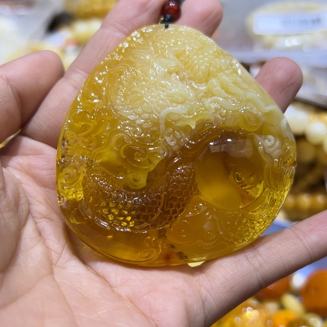 琥珀珠宝奇石未镶嵌