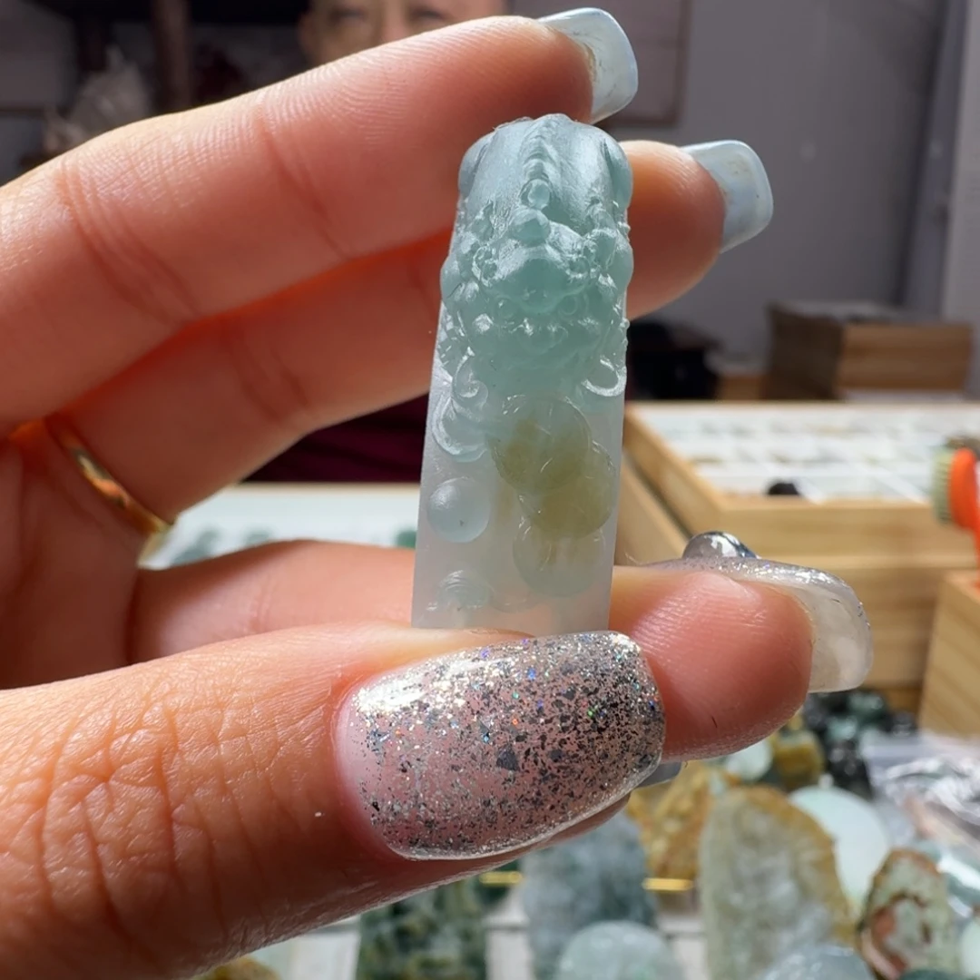 广***购定制翡翠未镶嵌手牌