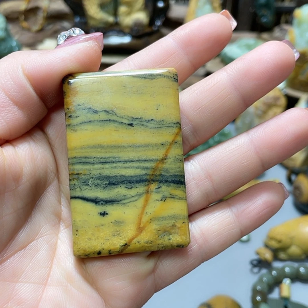 【闪购商品】岫岩河磨玉（透闪石质玉）挂件未镶嵌争*