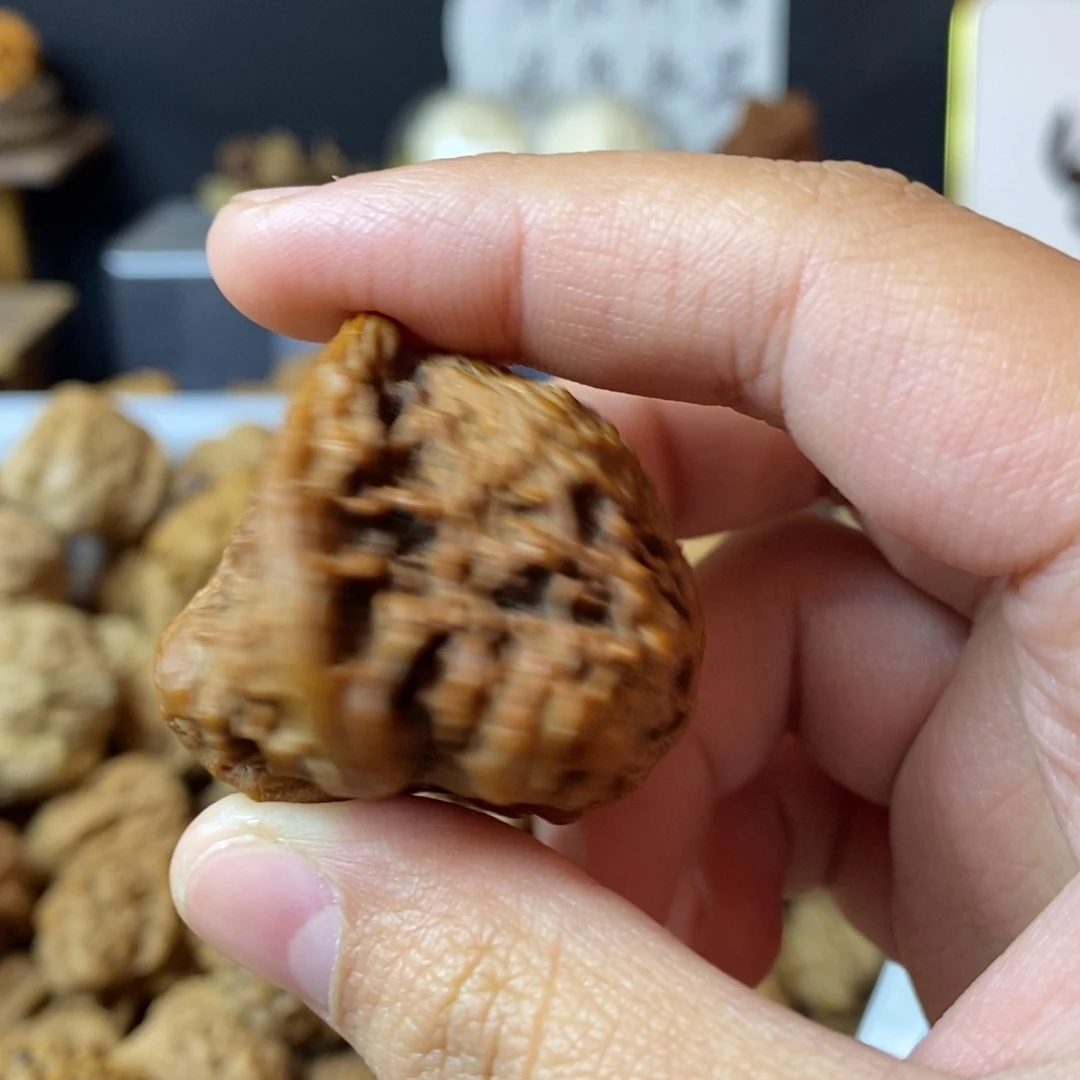 墨***涵吊坠文玩核桃文玩得开心的不得了