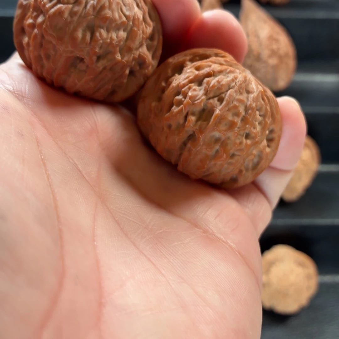 桃核把件蓟县山地血磨轻微水尖40