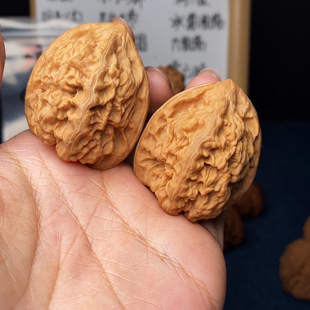 把件文玩核桃承德粗筋