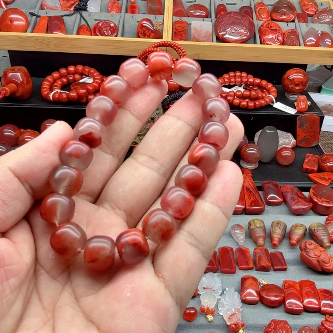南红玛瑙手串未镶嵌