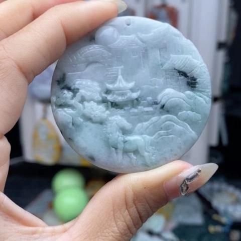 翡翠颈饰未镶嵌翡翠