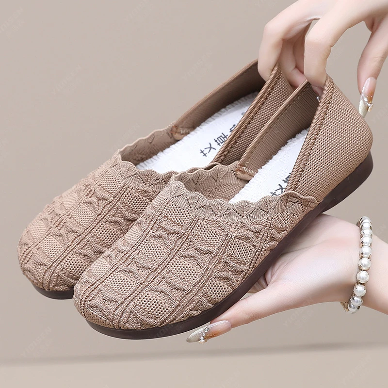 意迪森平底单鞋防滑软底浅口妈妈鞋春季百搭中老年老北京布鞋女