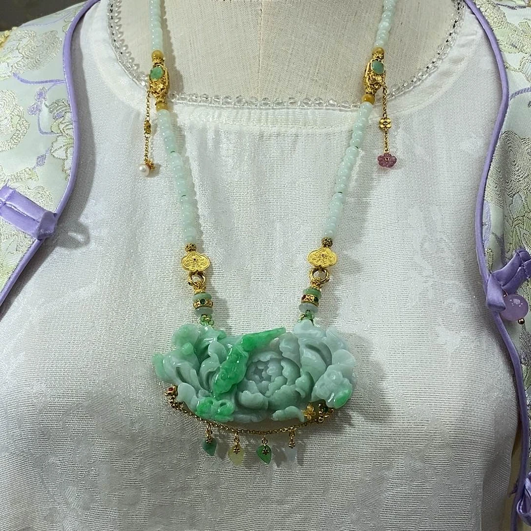 翡翠未镶嵌颈饰天然