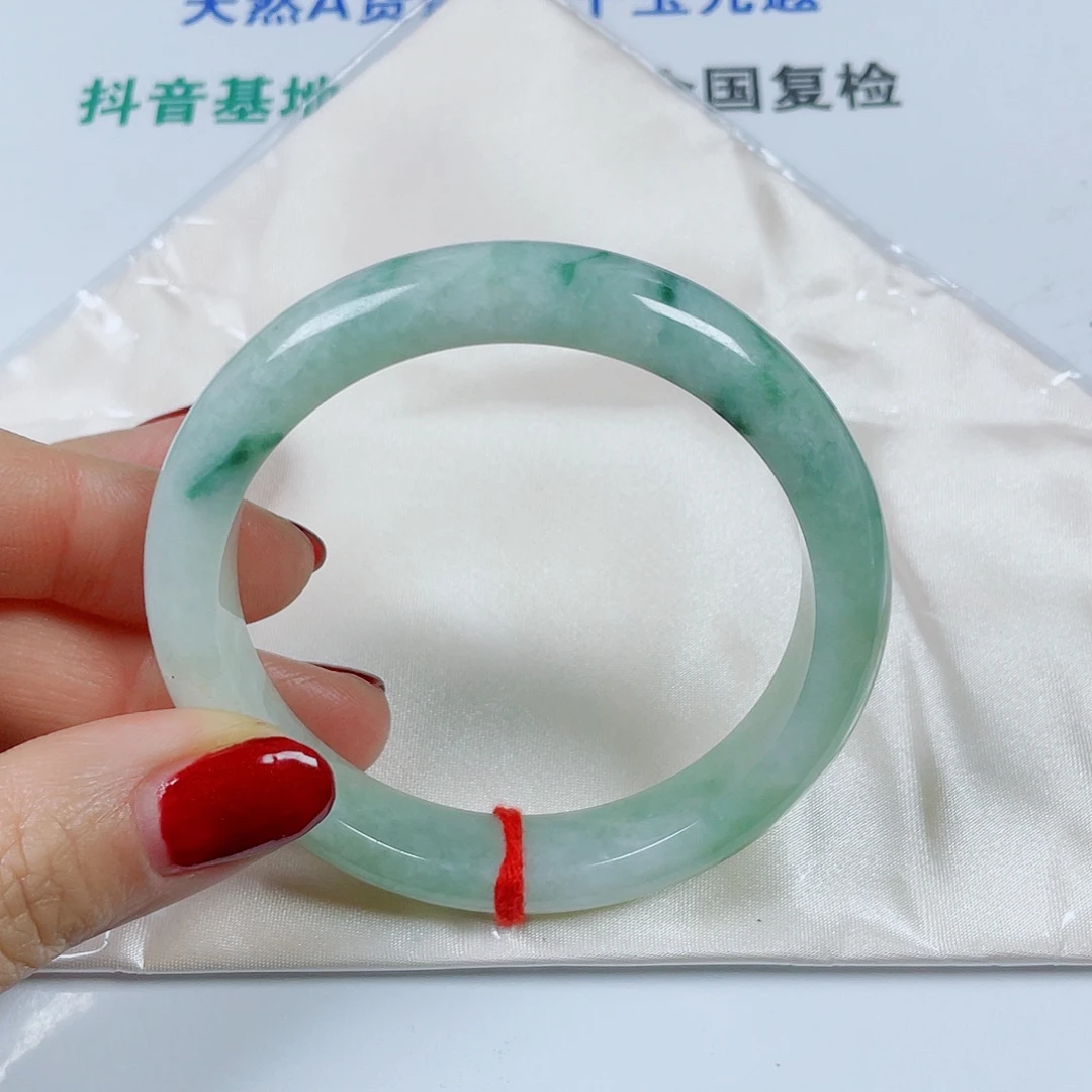 翡翠未镶嵌手镯圈口59.9宽12厚8.6