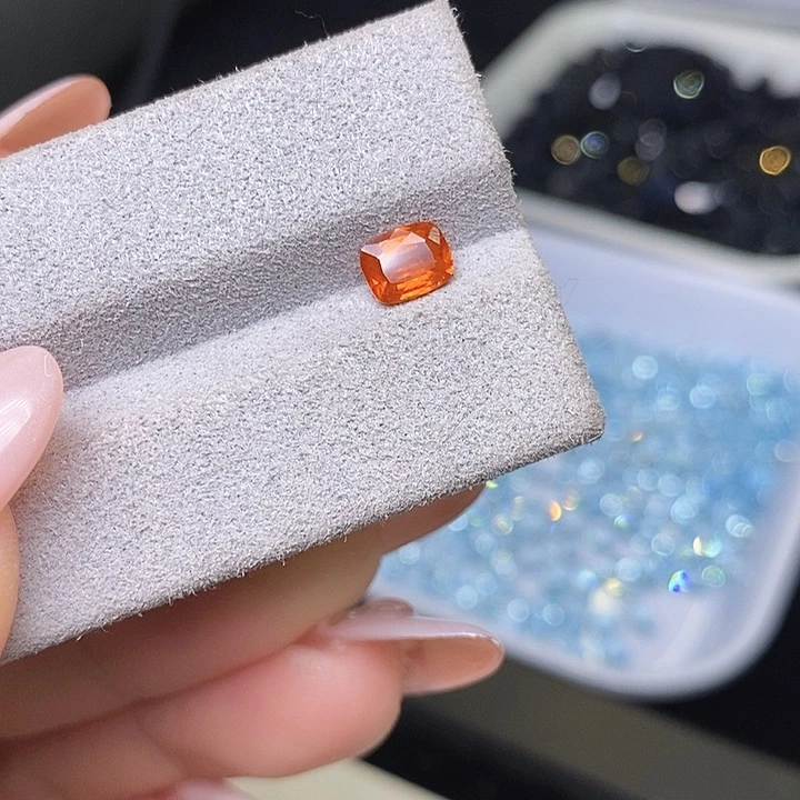 石榴石（芬达石）裸石未镶嵌