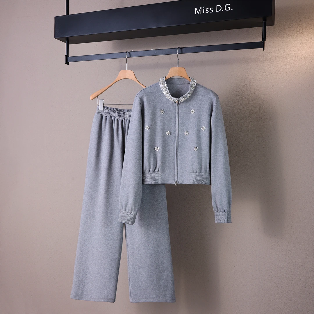 MissD.G.2025秋新款时尚套装女钉珠刺绣灰色卫衣外套长裤MX-J257
