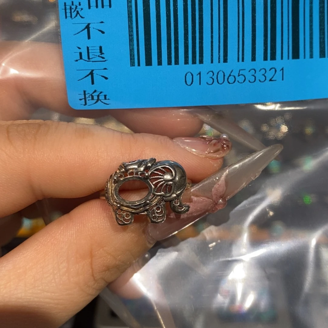 W***i欧泊银S925镶嵌欧泊戒指