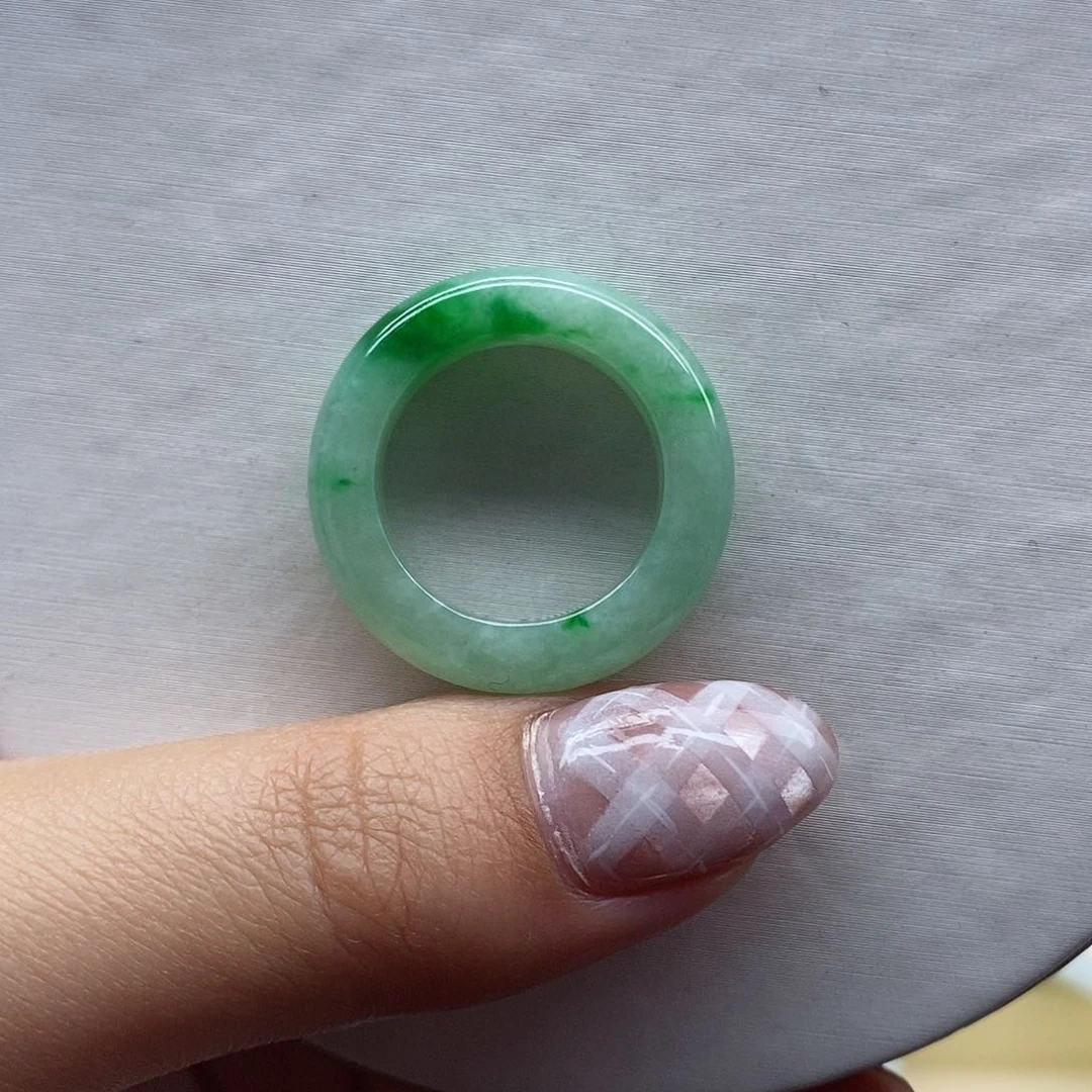 翡翠戒指未镶嵌戒指
